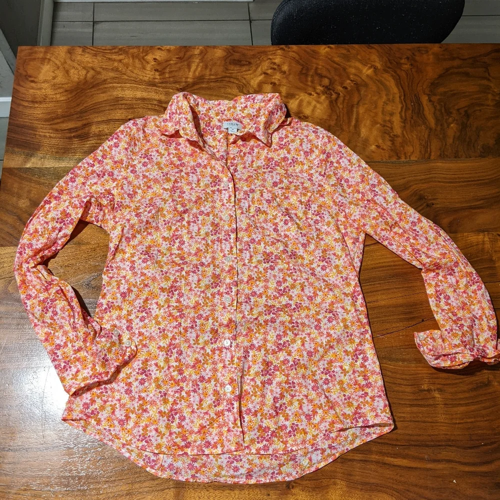 J. Crew - Lightweight Cotton Shirt Signature Fit BF817 | Medium | Pink Floral - Picture 11 of 15